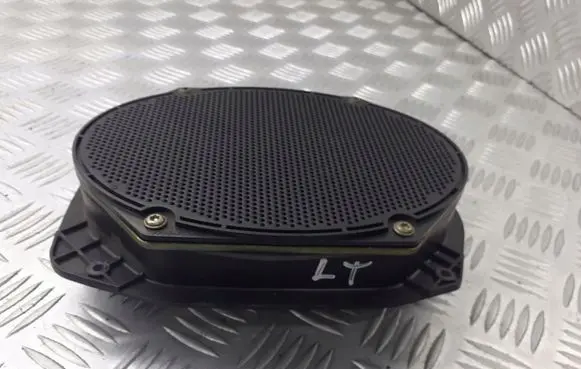 Ford Mondeo Mk III Subwoofer speaker 1S7F-19B171-DD