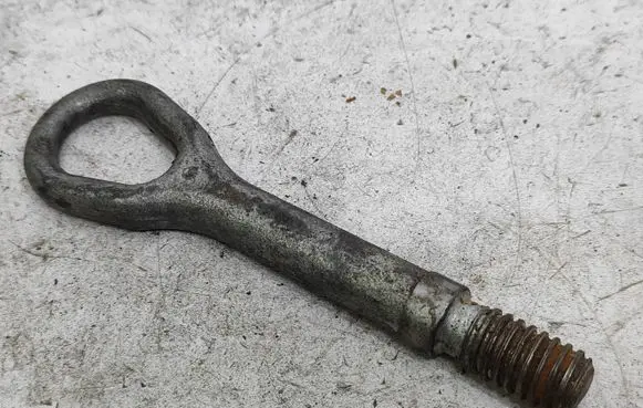 Ford Mondeo Mk III Towing hook eye 