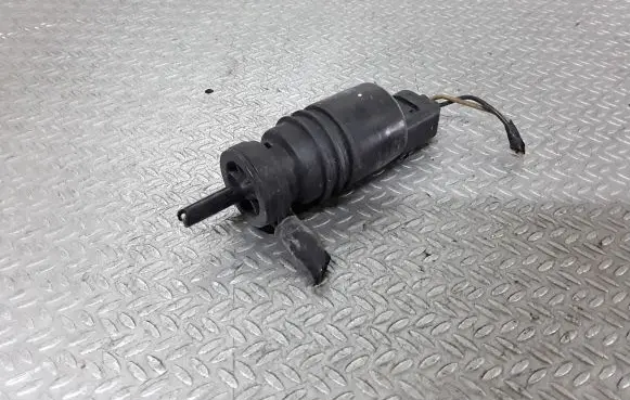 BMW X5 E53 Windscreen/windshield washer pump