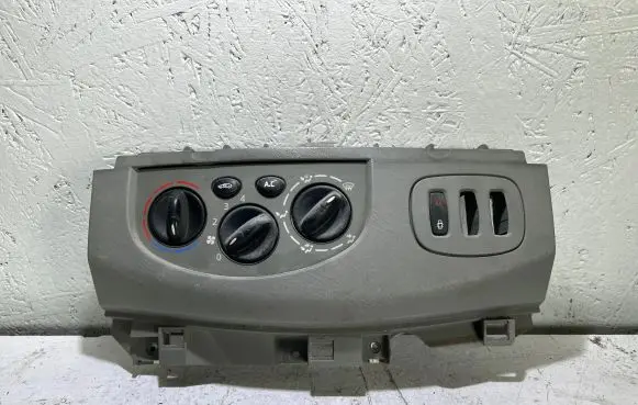 Renault Trafic II (X83) Climate control unit 20002669 8860796J