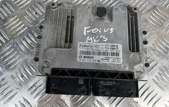 Ford Focus Engine control unit/module 0261S19656