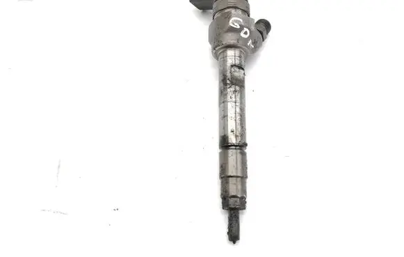 Toyota Avensis T270 Fuel injector 8515060