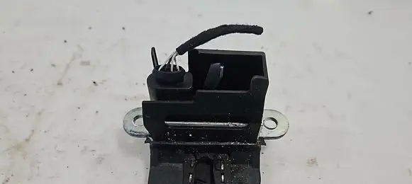 Volkswagen Golf V Tailgate/trunk/boot lock/catch/latch 1K6827505C