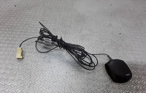 Mazda CX-7 Radio antenna 