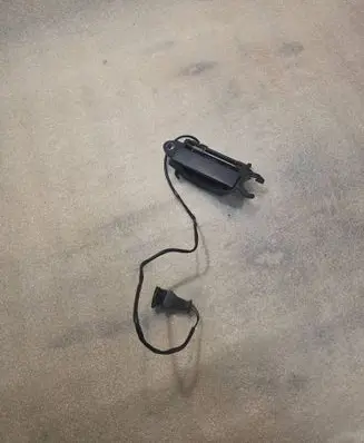 Audi A8 S8 D2 4D Front door exterior handle 8D0837207A 4A0837205D
