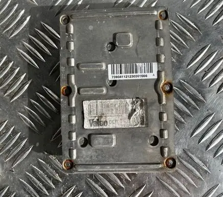 Volvo XC90 Xenon control unit/module 89030471