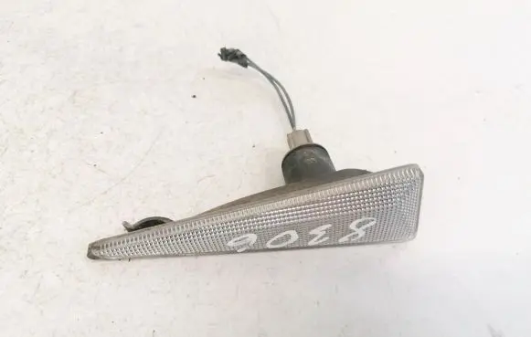 Renault Vel Satis Front fender indicator light 8200027150