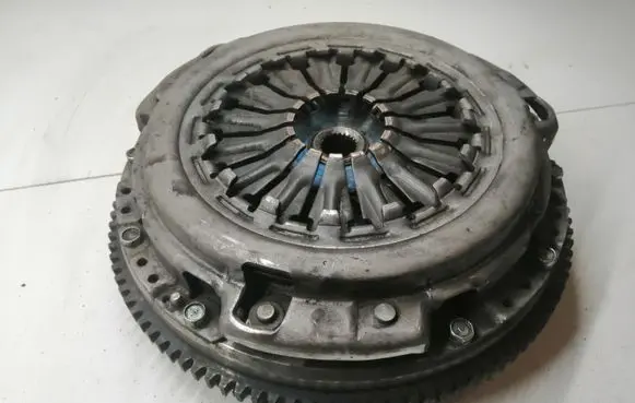Nissan Qashqai+2 Clutch pressure plate KN038R