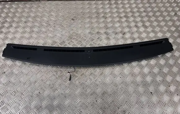 Maserati Quattroporte Dashboard air vent grill cover trim 670010239