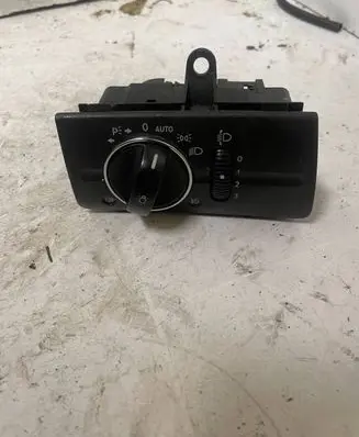 Mercedes-Benz E W211 Light switch 2115450304 7241Q05 04056020