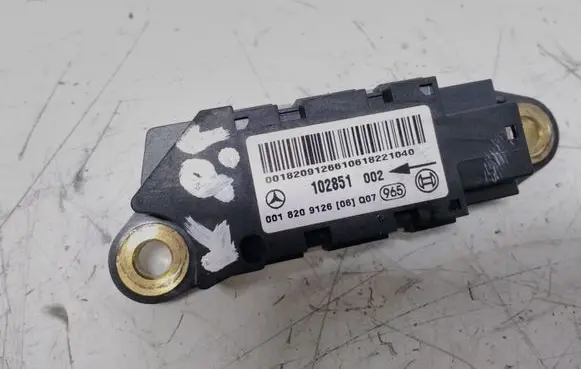 Mercedes-Benz CLS C219 Airbag deployment crash/impact sensor 0018209126