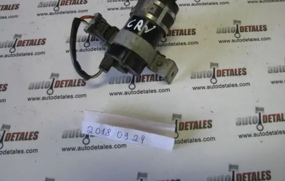 Honda CR-V Headlight washer pump 