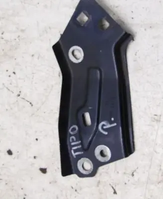 Fiat Tipo Fender mounting bracket