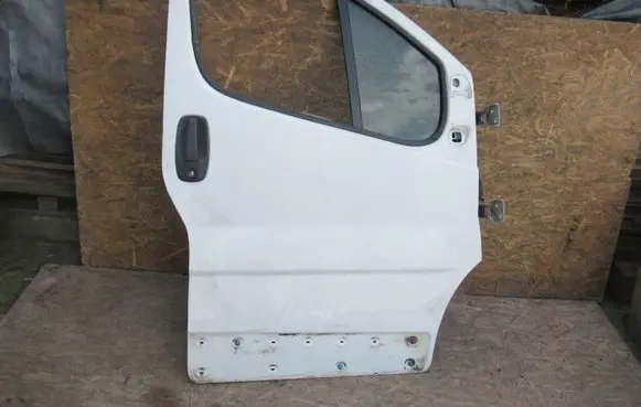 Renault Trafic II (X83) Front door