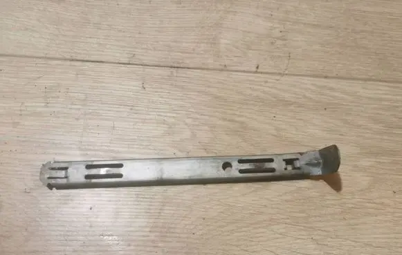 Volvo XC90 Headlight/headlamp mounting bracket 89028052