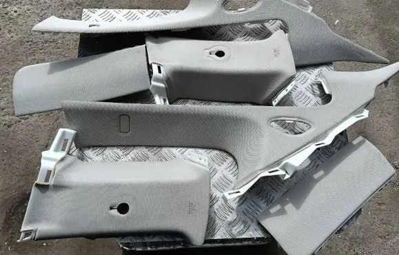 Infiniti G37 (B) pillar trim (top) 76934JL00A