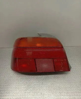 BMW 5 E39 Rear/tail lights 8358031 2VP00724001