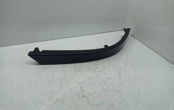 BMW 7 E65 E66 Rear/tail light trim molding 7155445