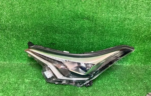 Toyota C-HR I Headlight/headlamp L50LH01