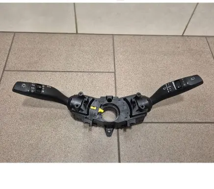 KIA Ceed Wiper turn signal indicator stalk/switch 93404J7960