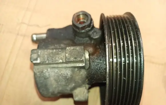 Power steering pump