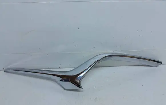 Mazda 6 Front bumper upper radiator grill GSH7507K1 GSY7507K1