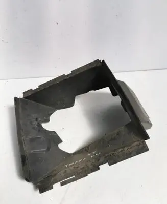 Volkswagen Touareg I Intercooler air channel guide 7L6117335A