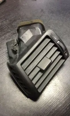 BMW 3 E46 Dashboard side air vent grill/cover trim 8361897