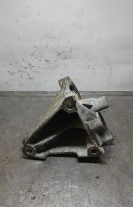 Opel Astra G Engine mounting bracket 90410645PL
