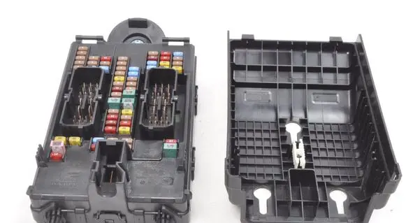 Volvo XC90 Fuse box set 32142591