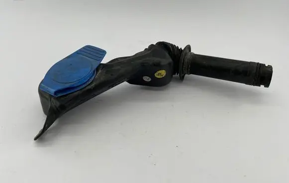 Audi A6 S6 C6 4F Window washer liquid tank fill tube 4F0955452A