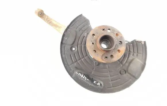 Front wheel hub