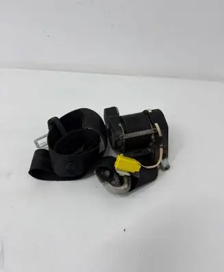 Volkswagen Caddy Front seatbelt