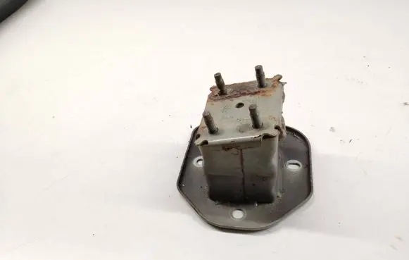 Nissan Qashqai Rear bumper shock impact absorber/damper 