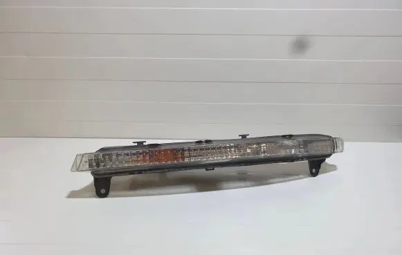 Audi Q7 4L Front indicator light 4L0953041 89313111