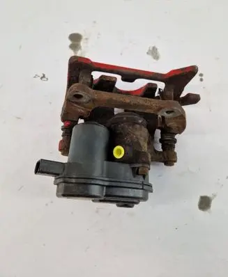Rear brake caliper