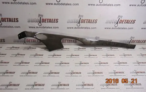 Mercedes-Benz E W211 Front door trim bar 204965