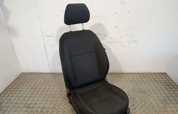 Skoda Fabia Mk2 (5J) Front driver seat 
