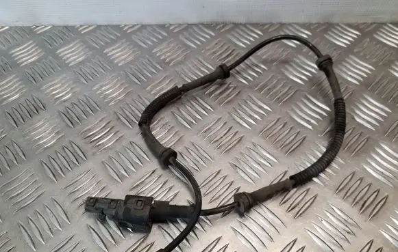 Opel Vivaro ABS brake wheel speed sensor 93865950