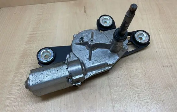 Ford Fiesta Rear window wiper motor 8A61A17K441AA 0390201860
