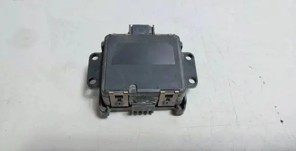 Jaguar I-Pace Distronic sensor radar J9D39G768AE J9D3-9G768-AE