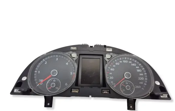 Volkswagen PASSAT B7 Speedometer (instrument cluster) 3AA920870D