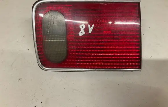 Audi A8 S8 D2 4D Tailgate rear/tail lights 4D0945093