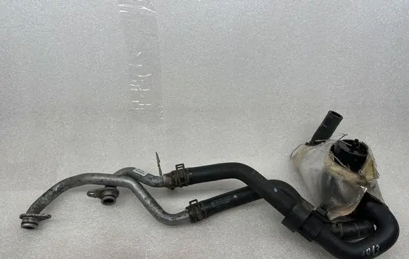 Porsche Cayenne (92A) Engine coolant pipe/hose 7P0121065M 7p6122157e 1J0819809