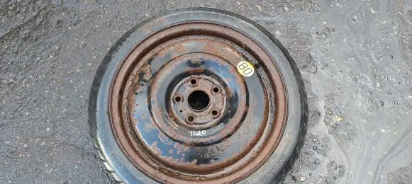 Toyota Corolla Verso AR10 R17 spare wheel 