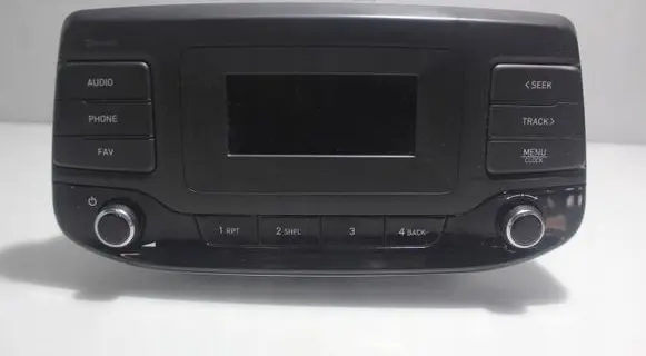 Hyundai i30 Radio/GPS head unit trim 