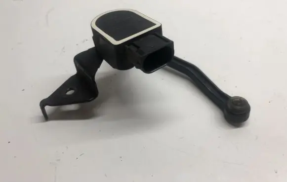 Rear air suspension level height sensor