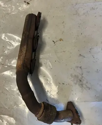 Jeep Grand Cherokee (WK) Exhaust manifold