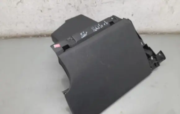 Peugeot 508 Glove box