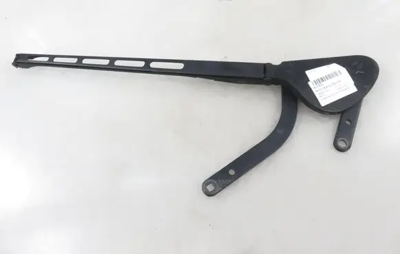 Mercedes-Benz C AMG W203 Front wiper blade arm A2038203044